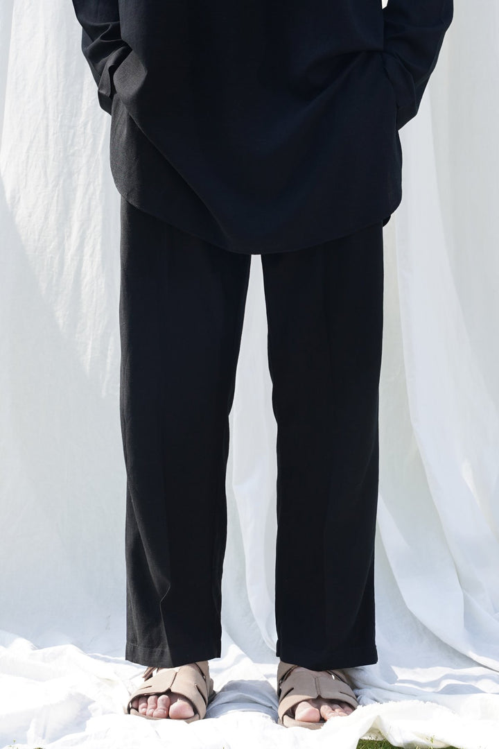 BLACK LINEN BLEND RELAXED TROUSERS