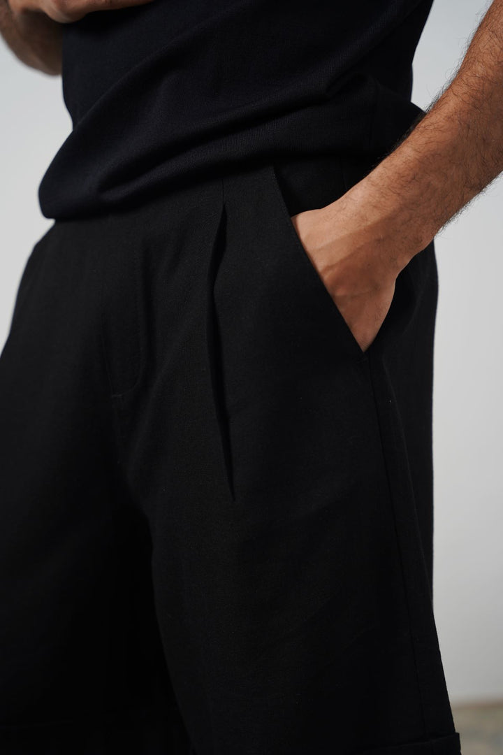 BLACK LINEN BLEND SHORTS
