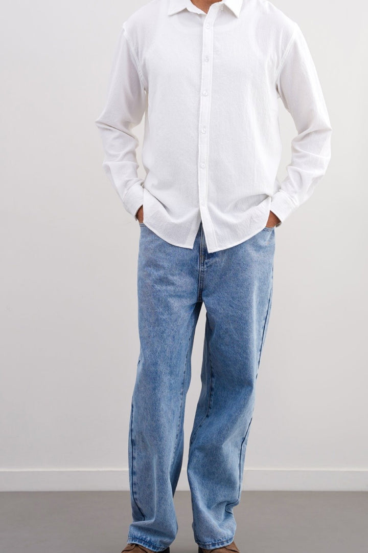 WHITE SEERSUCKER BUTTON DOWN SHIRT