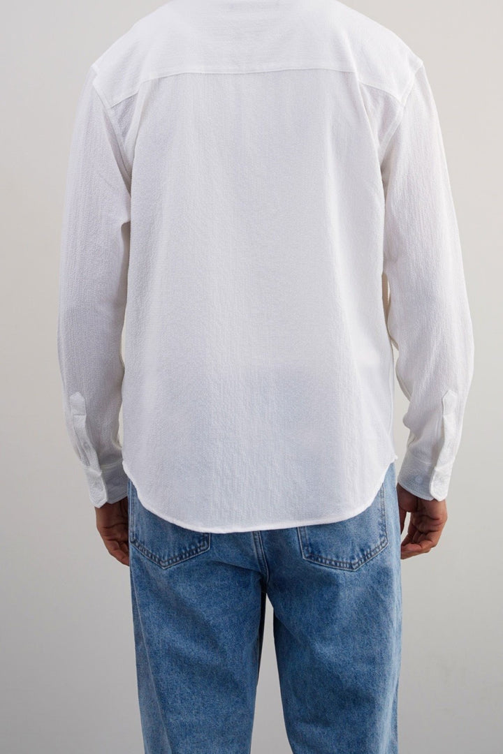 WHITE SEERSUCKER BUTTON DOWN SHIRT