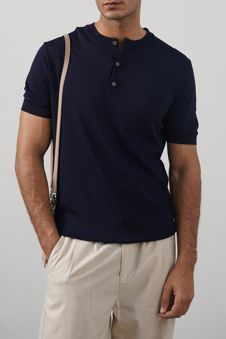 NAVY TIMELESS HENLEY