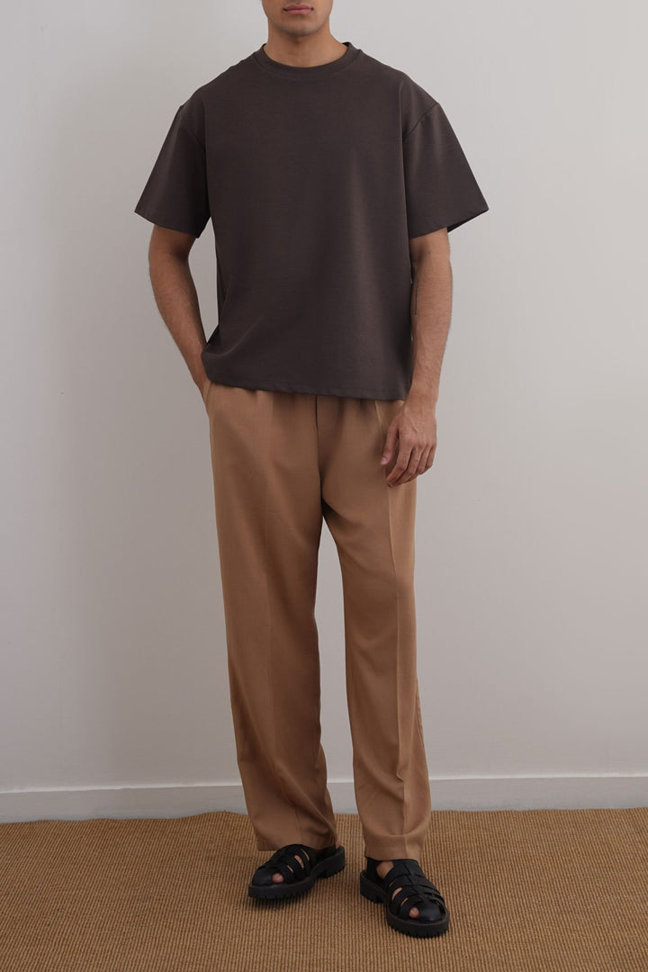 DARK BROWN TEXTURED KNITTED CREW