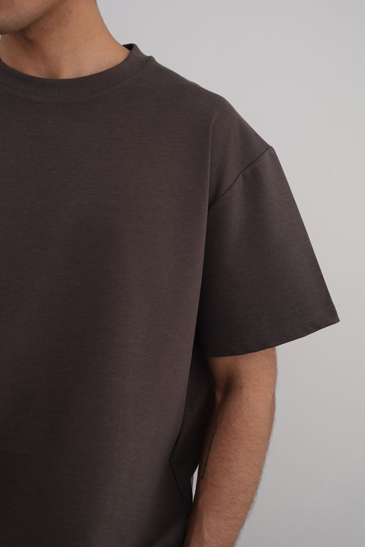 DARK BROWN TEXTURED KNITTED CREW