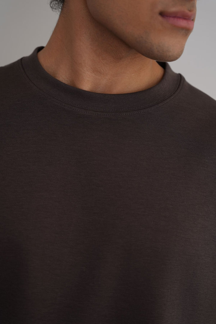 DARK BROWN TEXTURED KNITTED CREW