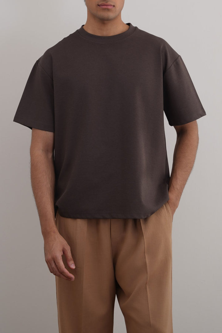 DARK BROWN TEXTURED KNITTED CREW