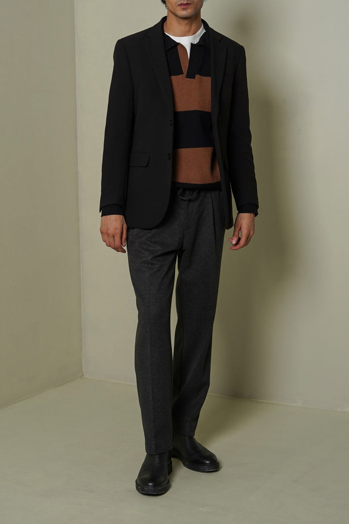 BLACK TAILORED FIT BLAZER