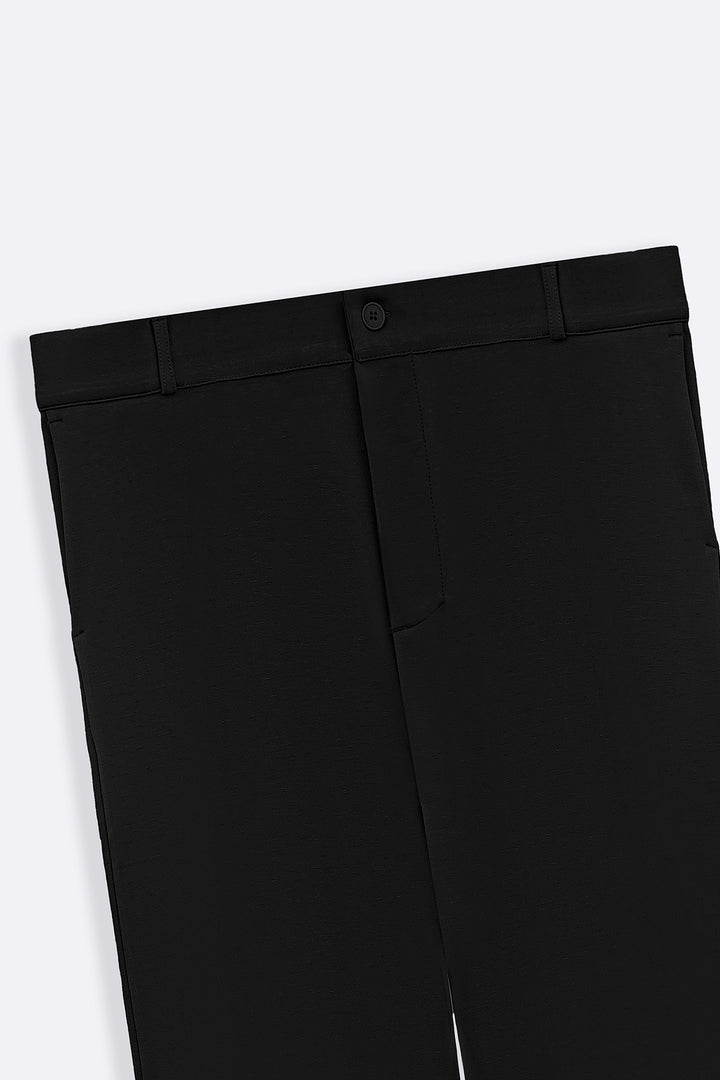 BLACK BASIC CHINOS
