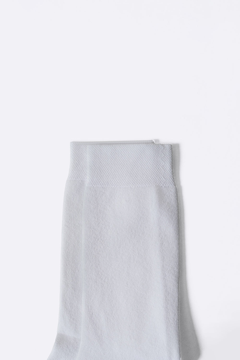 WHITE CREW LENGTH COTTON SOCKS