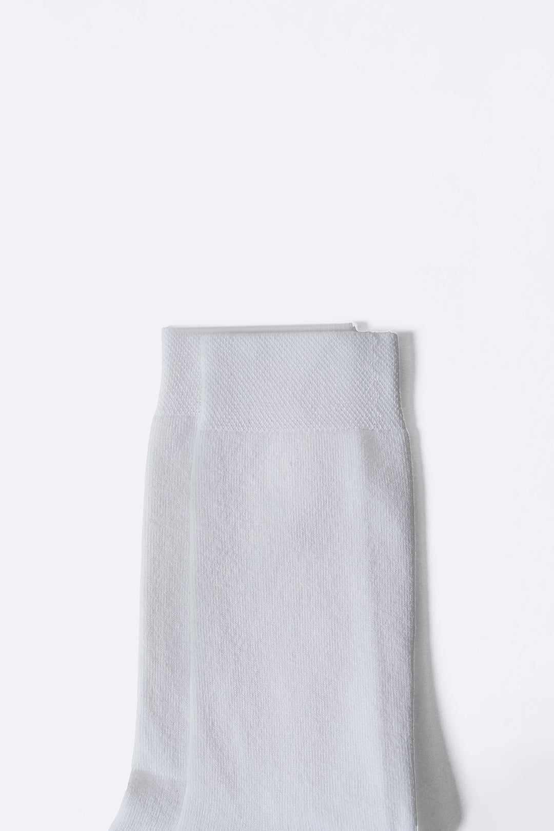 WHITE CREW LENGTH COTTON SOCKS
