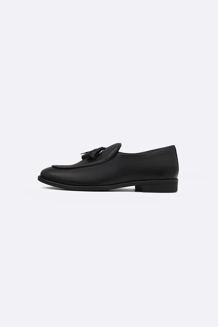 BLACK GRAINED LEATHER TASSEL LOAFERS
