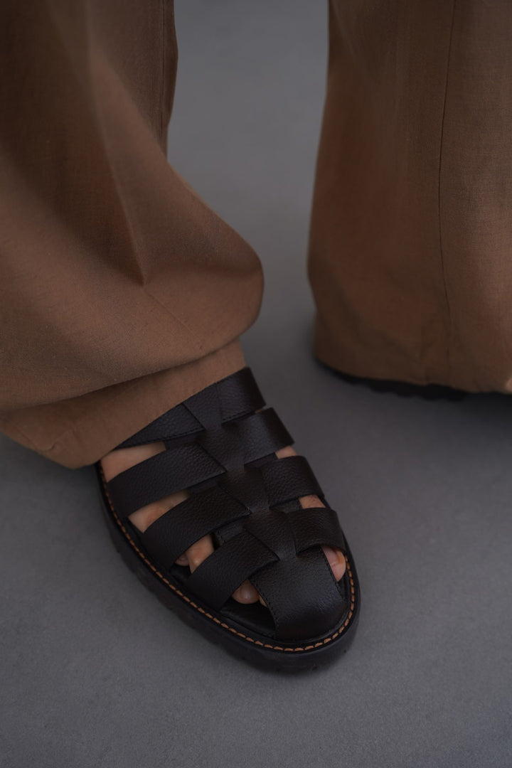 DARK BROWN CLASSIC FISHERMAN LEATHER SANDALS