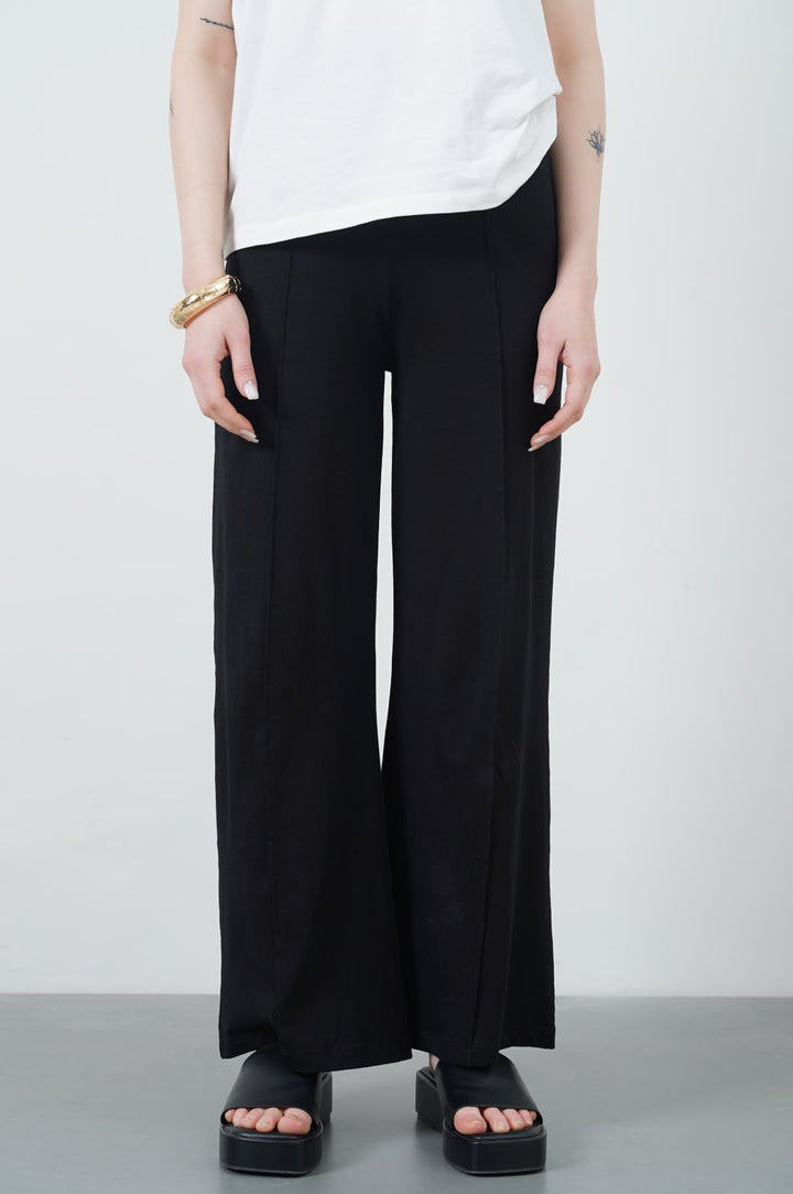 BLACK WIDE T-SHIRT PANTS