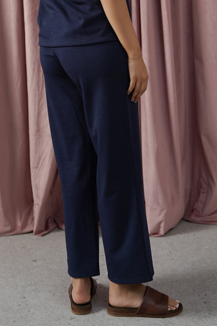 NAVY STRETCHY PANTS WITH PLEAT