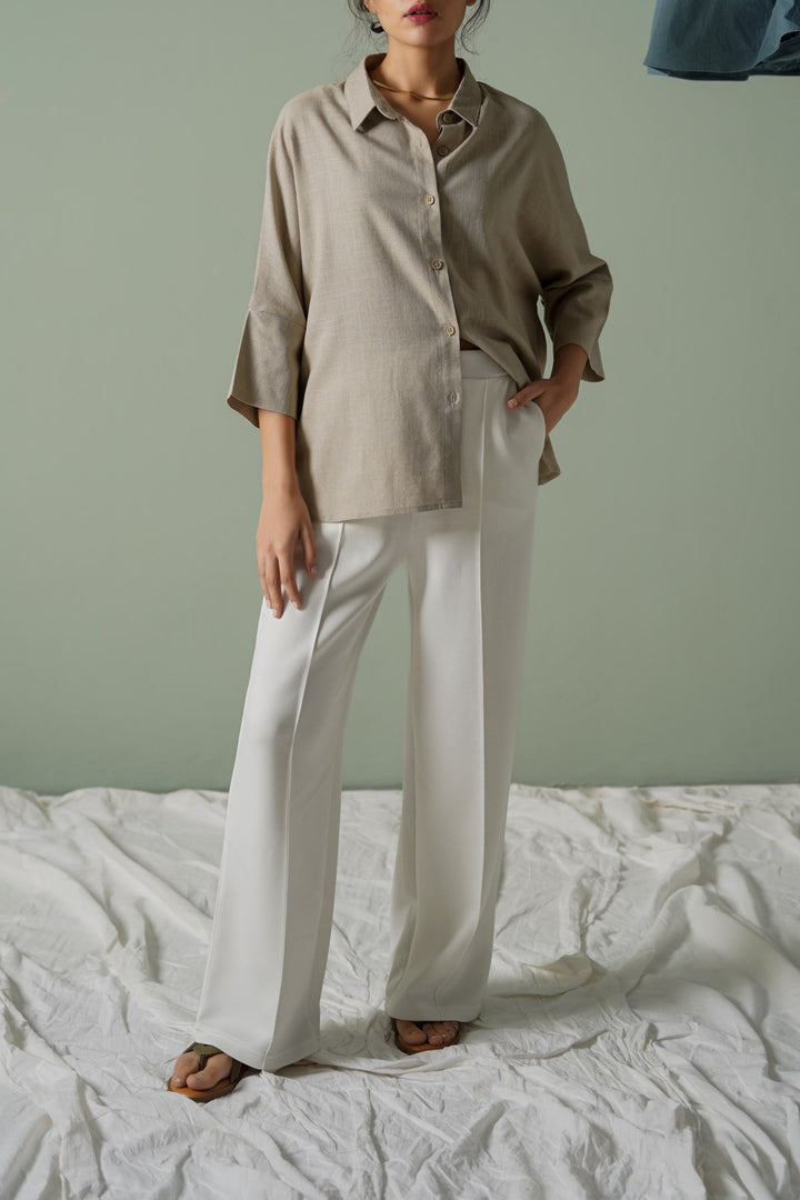 WHITE STRAIGHT LOOSE TROUSERS