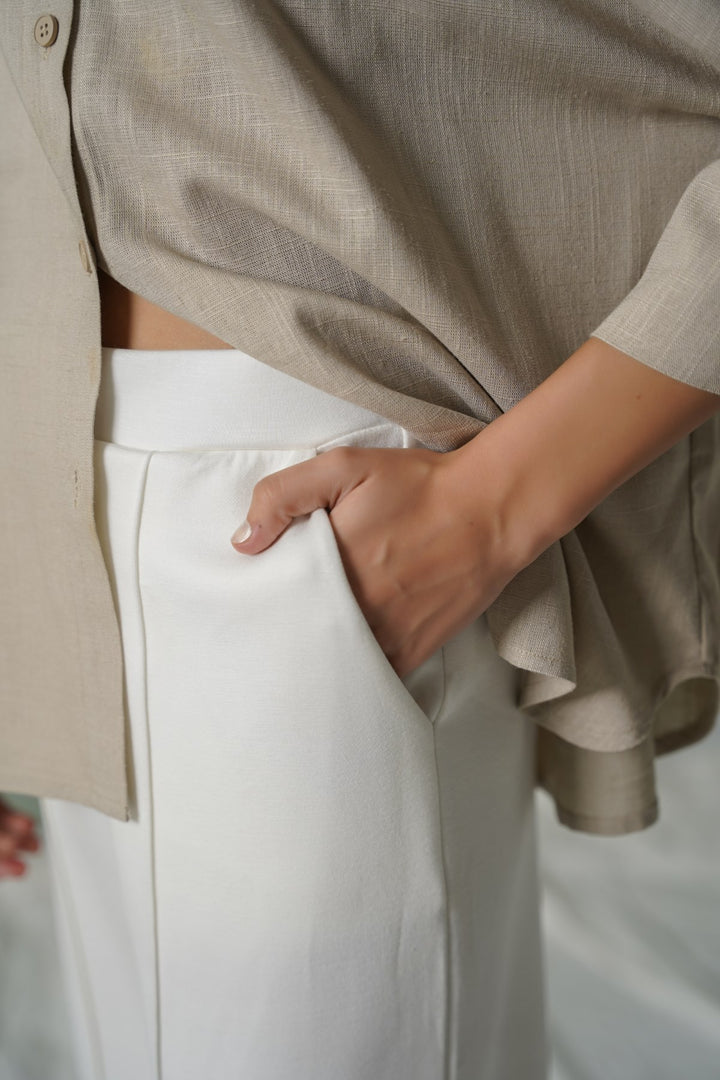 WHITE STRAIGHT LOOSE TROUSERS