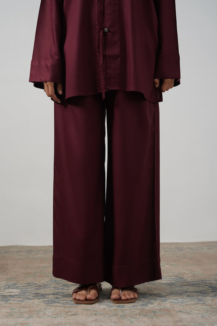 BURGUNDY WIDE BASIC PANTS