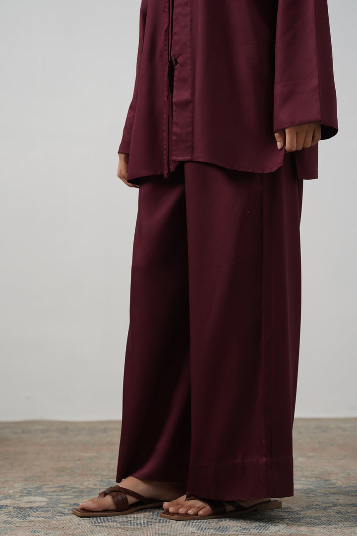 BURGUNDY WIDE BASIC PANTS