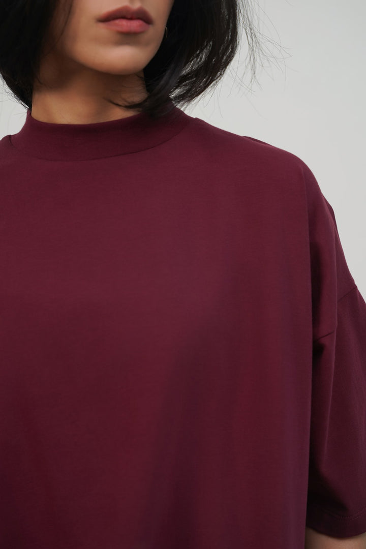 PLUM ROUND NECK TEE