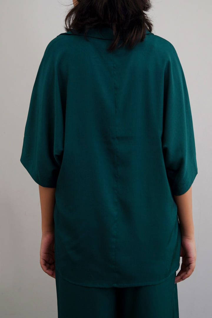 GREEN SLEEK SILK BLOUSE
