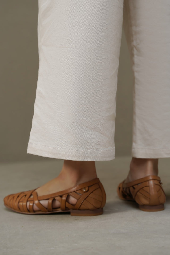 CAMEL-LEATHER WOVEN PUMPS