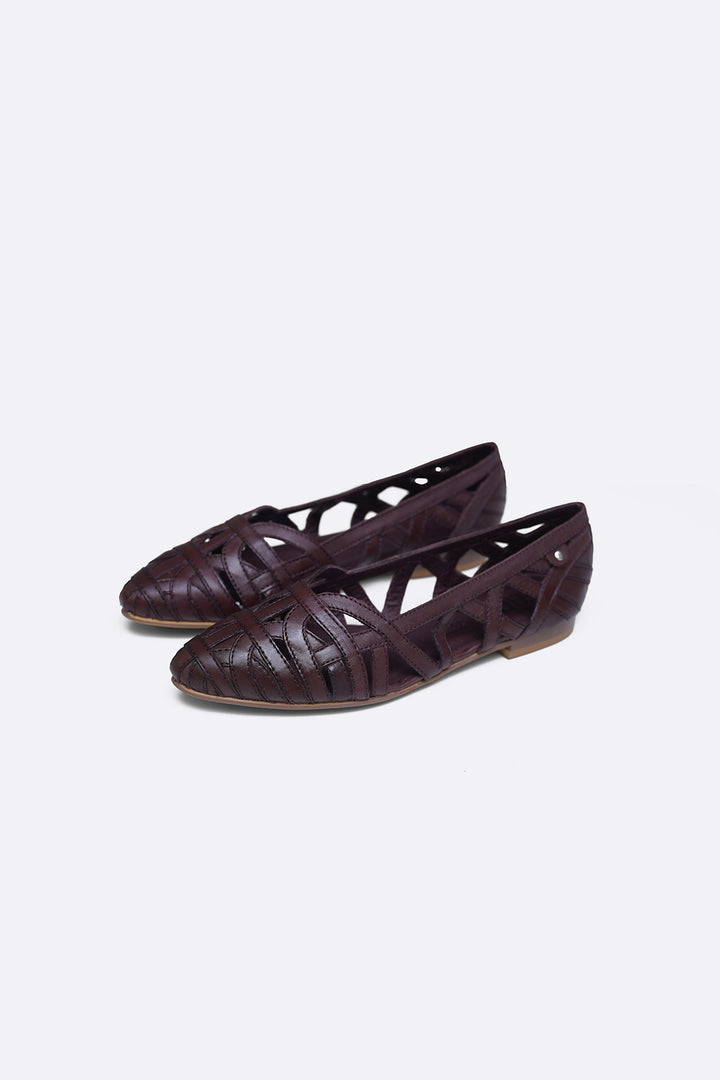 MAROON-LEATHER WOVEN PUMPS