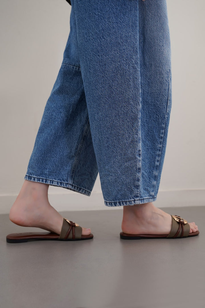 OLIVE SOFT RESORT SLIDES