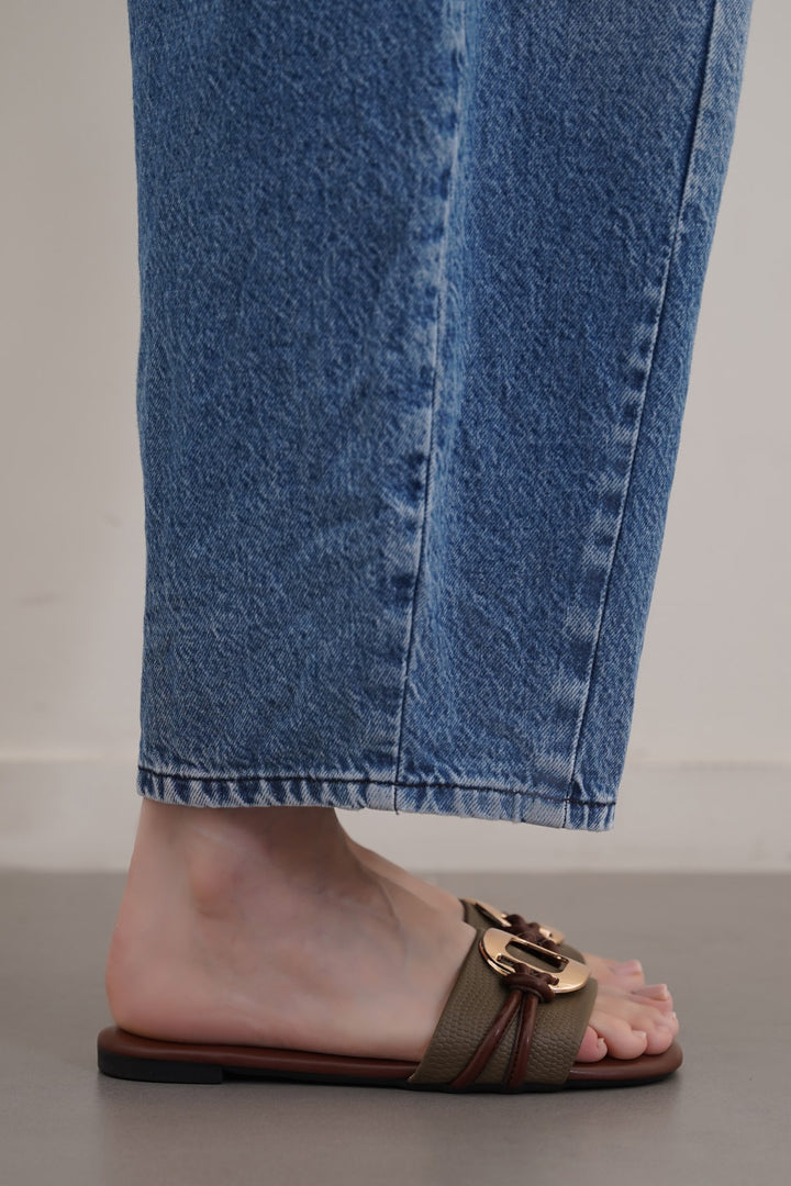 OLIVE SOFT RESORT SLIDES