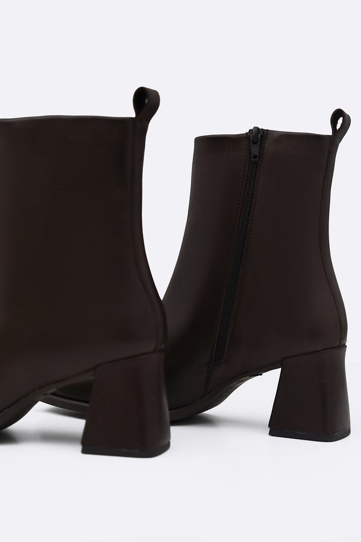 TOP-STITCH LEATHER BOOTS