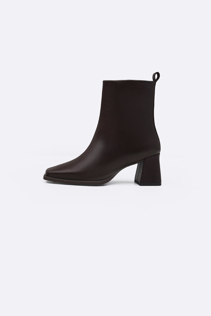 TOP-STITCH LEATHER BOOTS