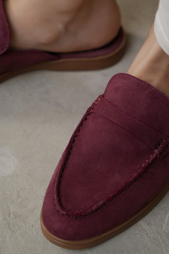 MAROON-SUEDE LEATHER MULES