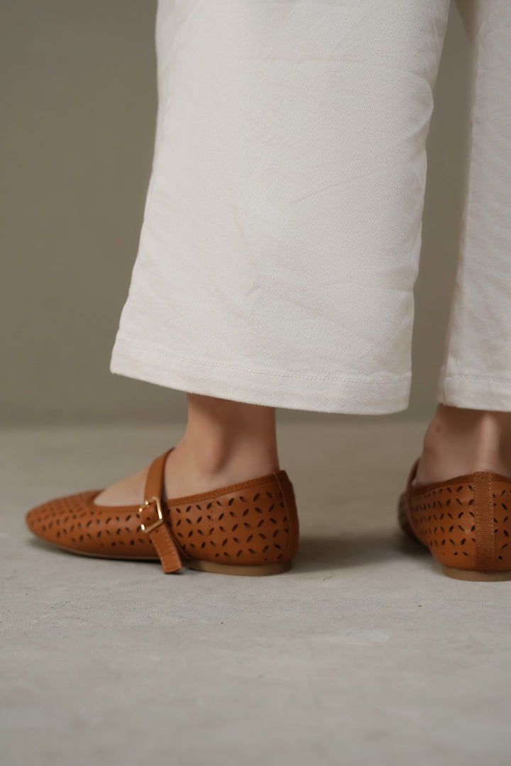 TAN-PRIMEROSE MARY-JANES