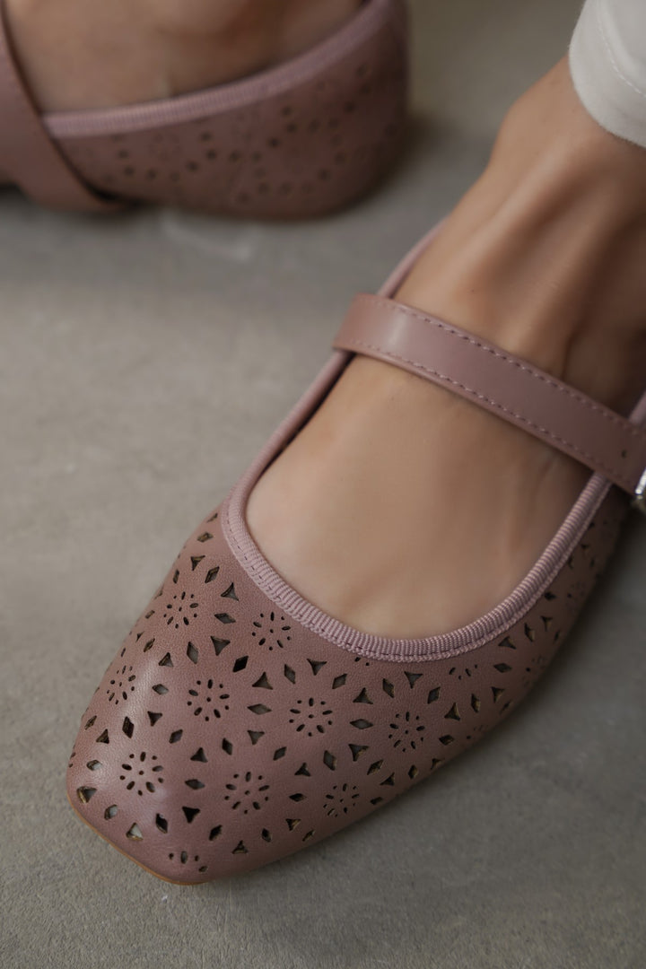 MAUVE-CLOVER MARY-JANES