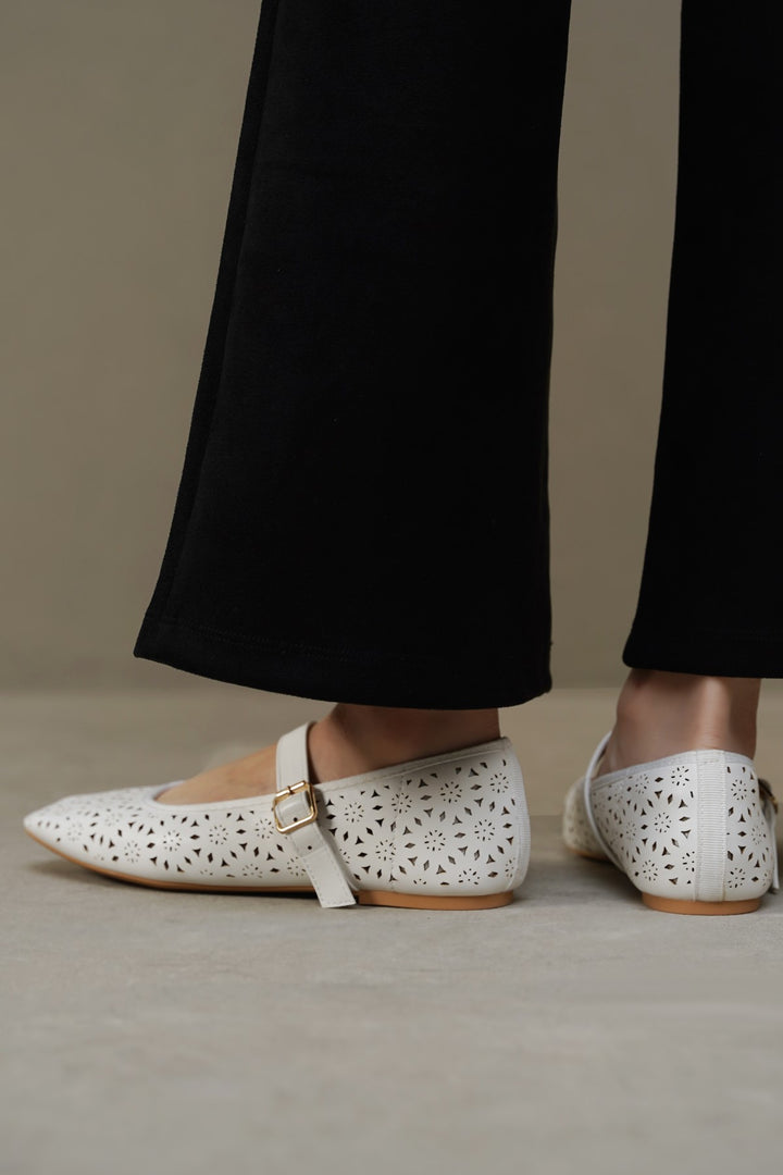 WHITE-CLOVER MARY-JANES