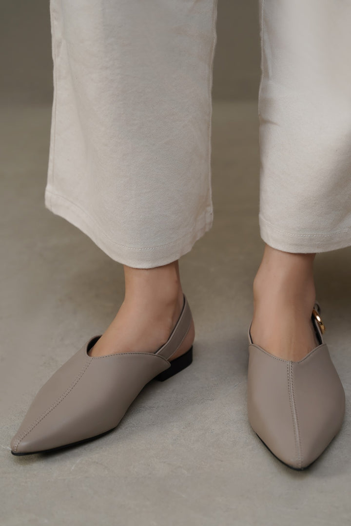 TAUPE-SLINGBACK PUMPS