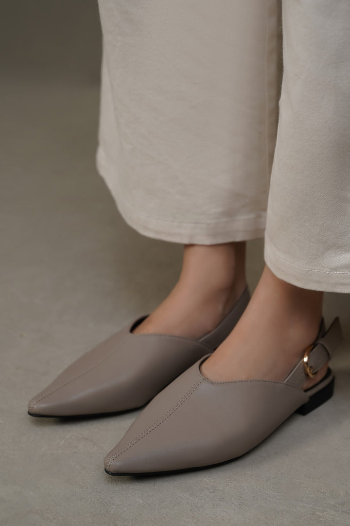 TAUPE-SLINGBACK PUMPS