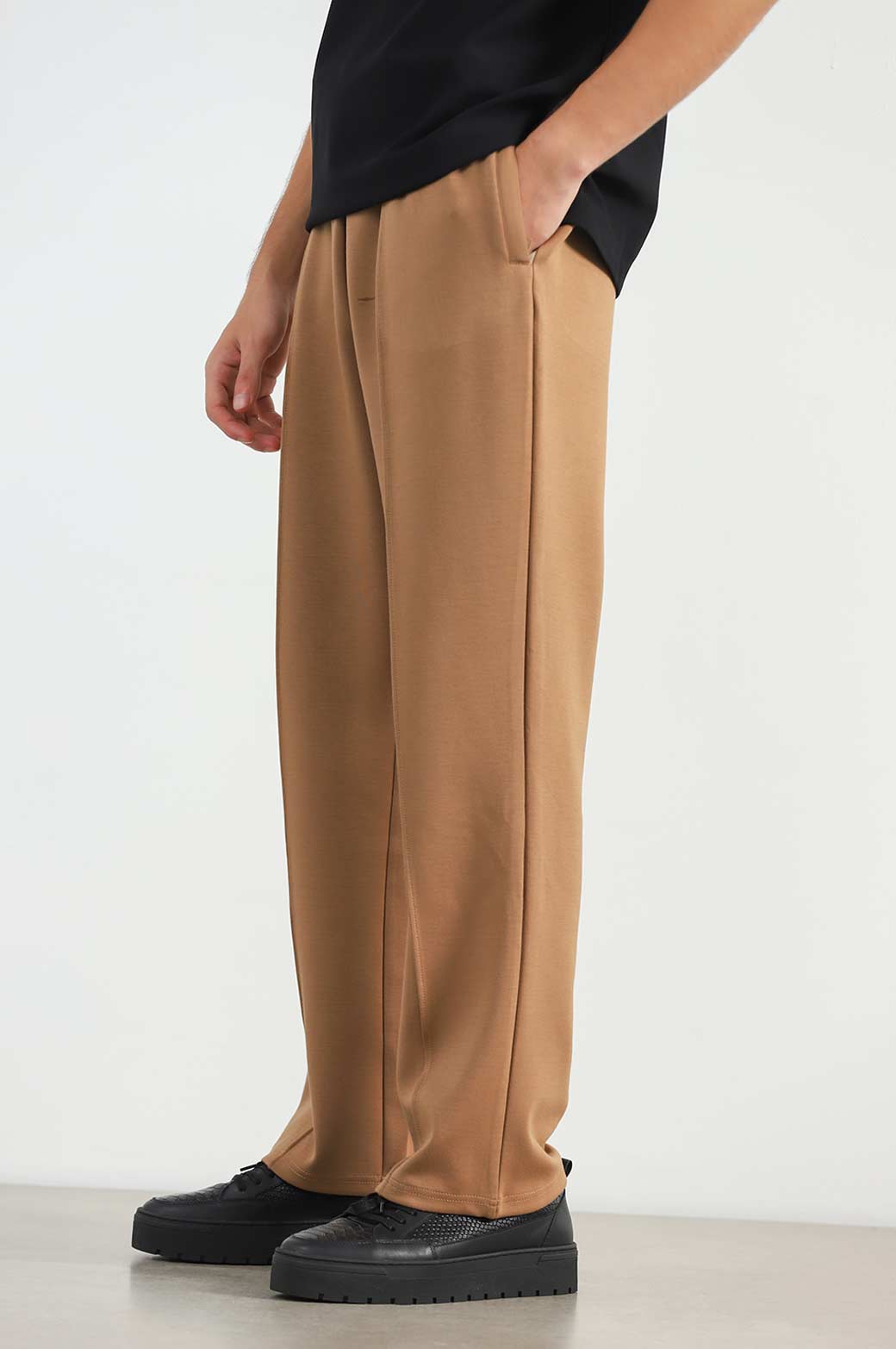 KHAKI STRAIGHT KNITTED PANTS