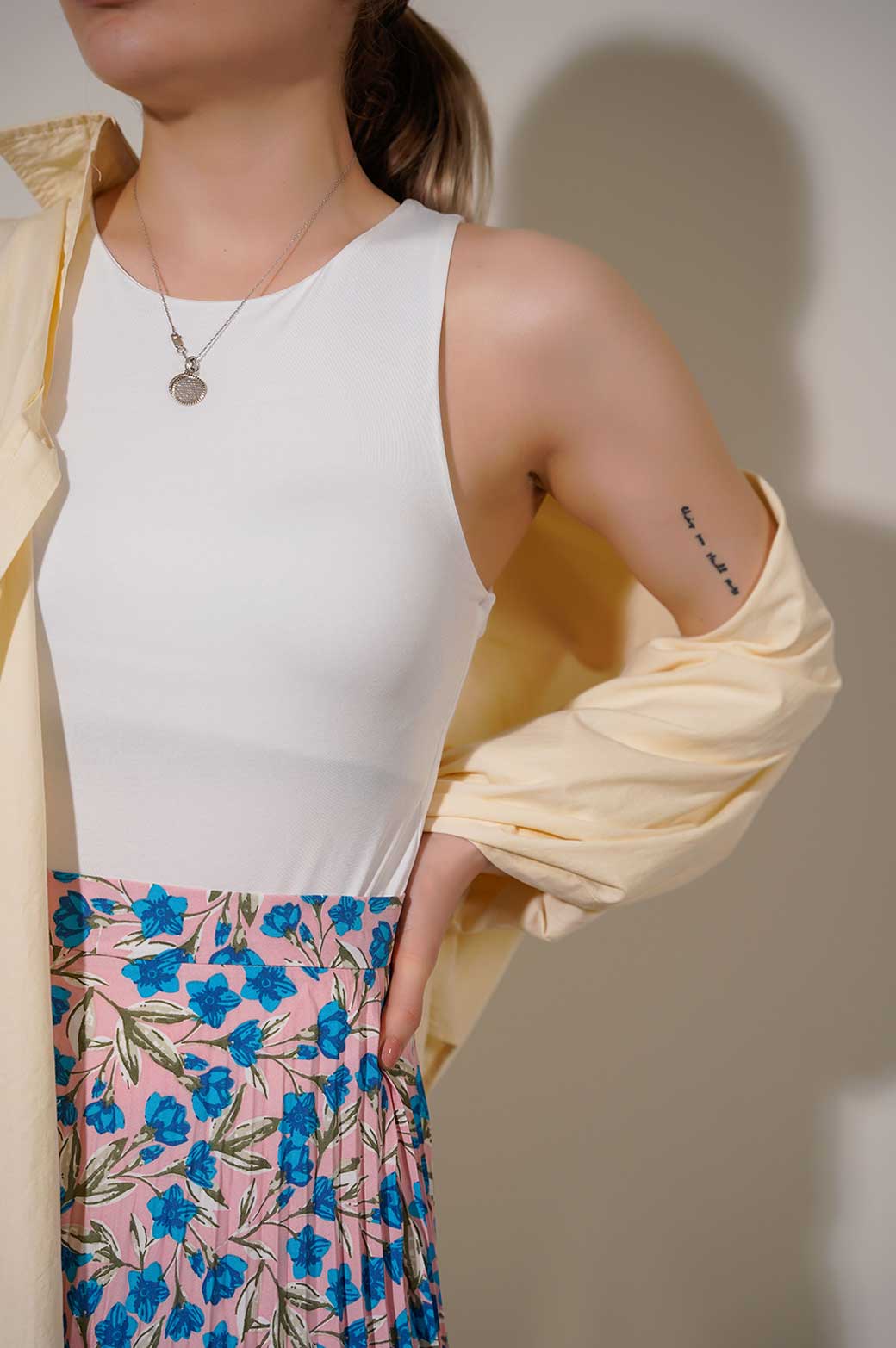 WHITE BASIC BODYSUIT