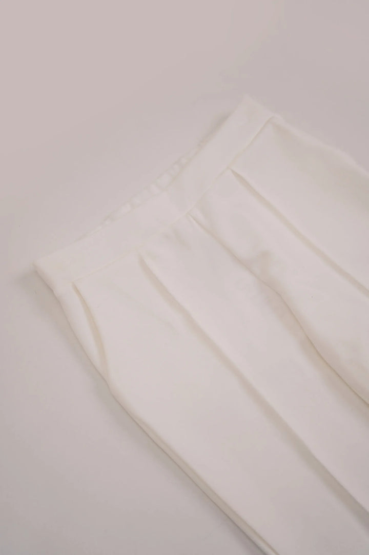 WHITE STRAIGHT EASY SLACKS
