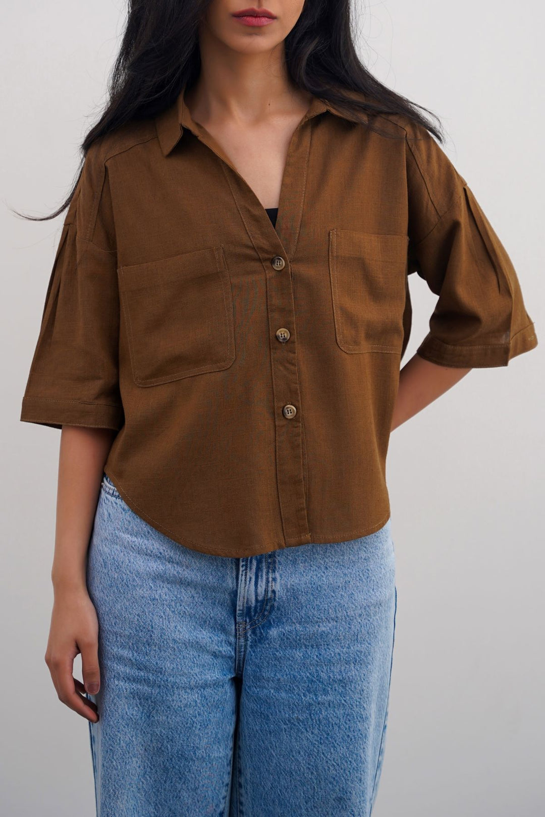 BROWN CROPPED BUTTON DOWN