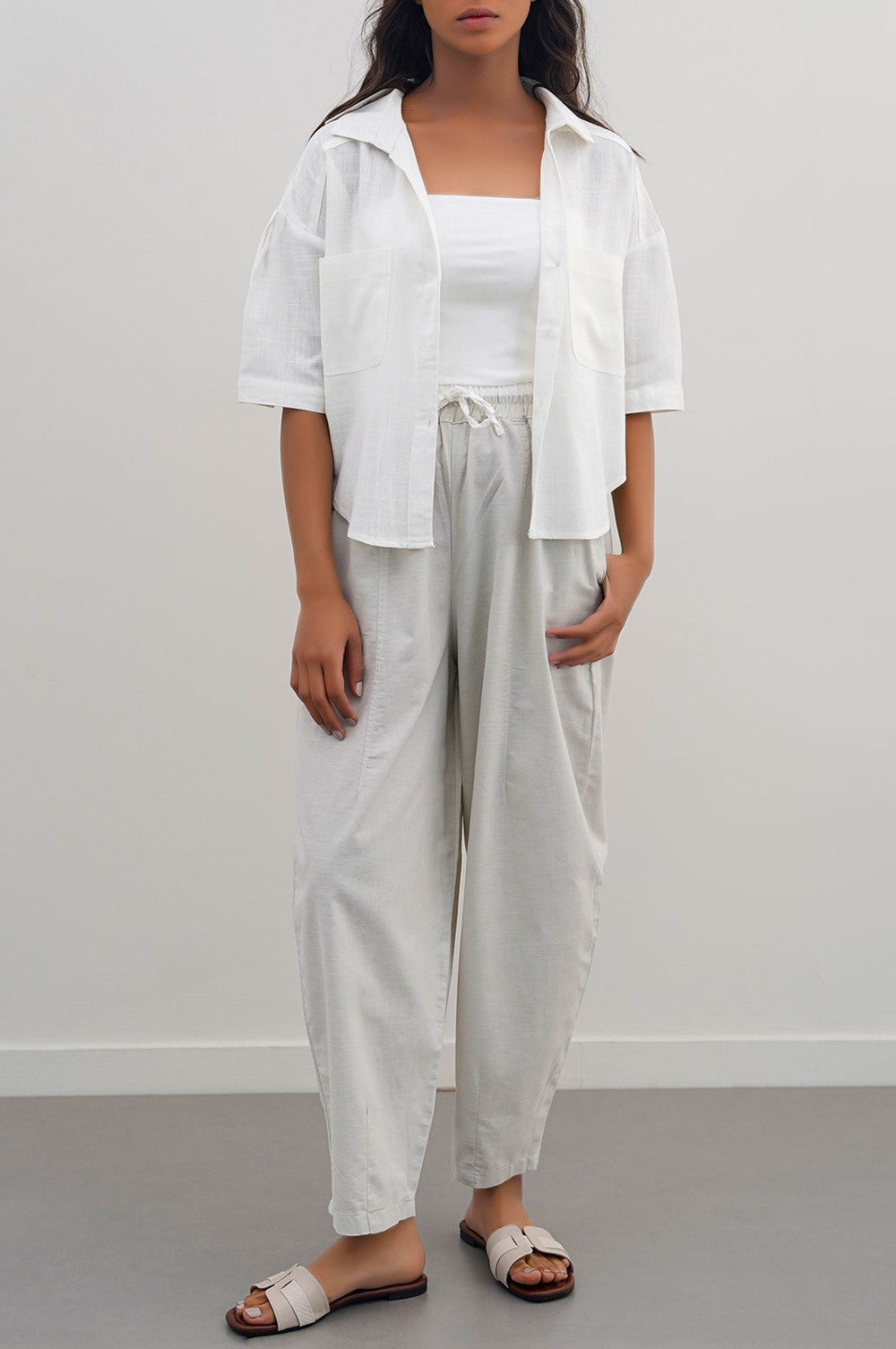 WHITE CROPPED BUTTON DOWN