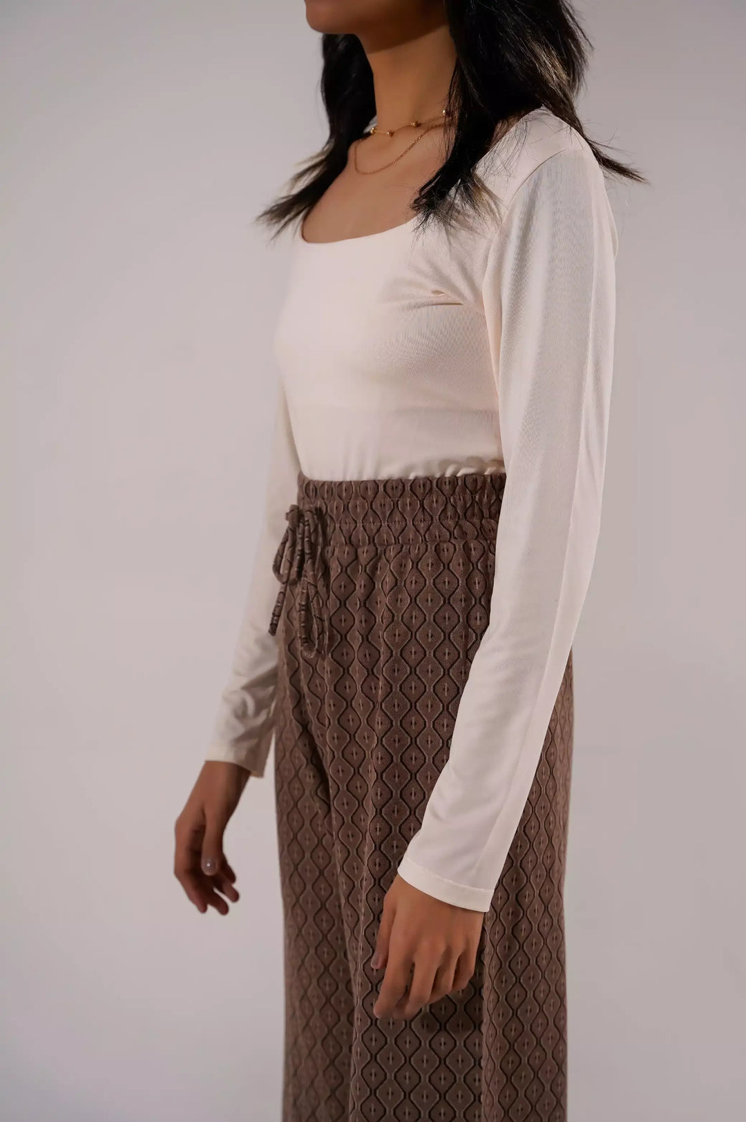 CREAM SQUARE NECK BODYSUIT