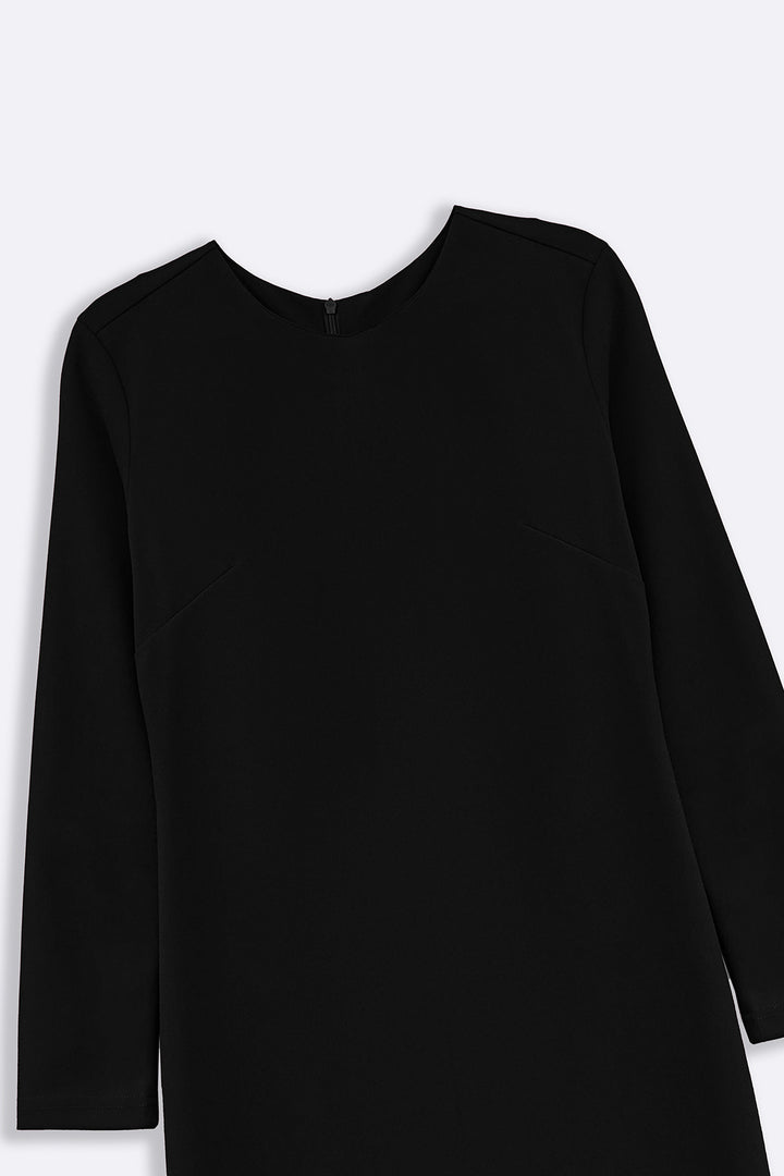 TAILORED SLIM FIT DRESS