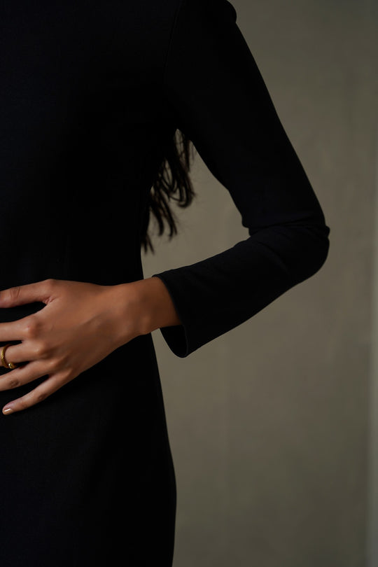 TAILORED SLIM FIT DRESS