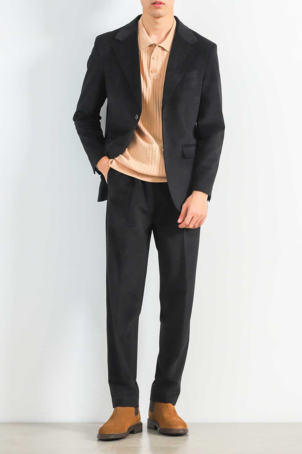 BLACK TAILORED FIT BLAZER