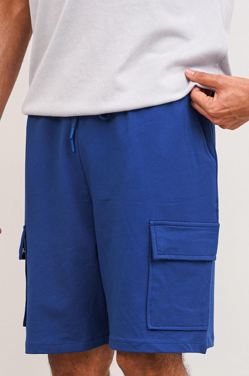 NAVY CARGO SHORTS