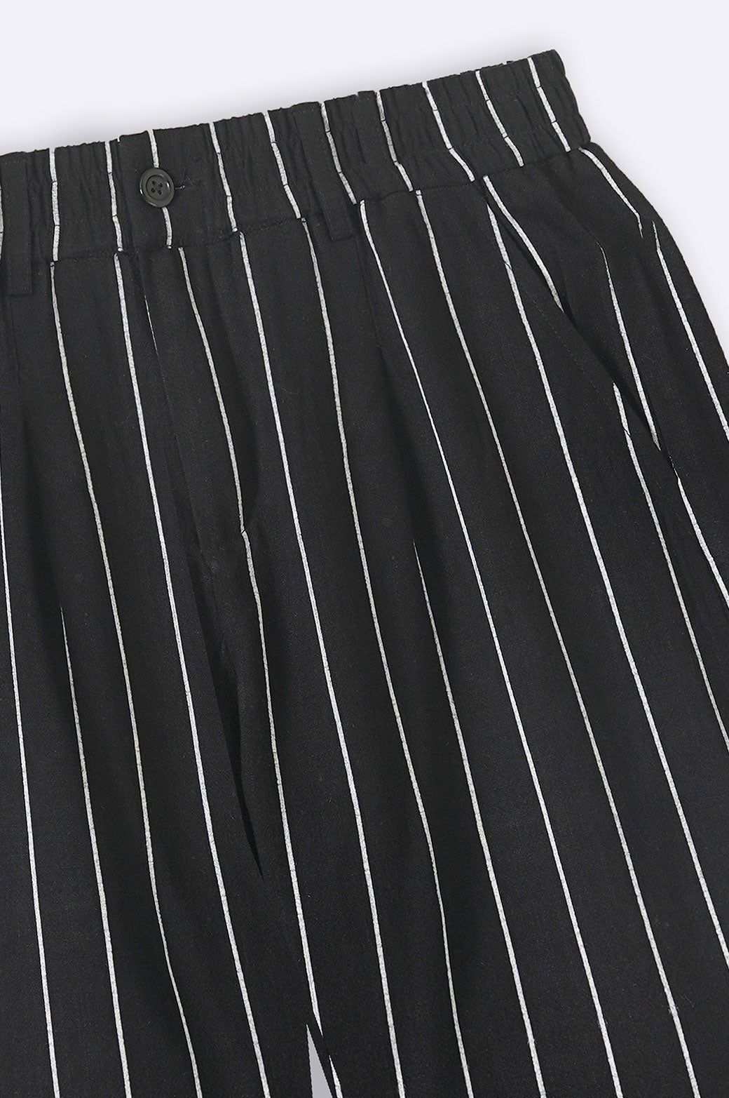 BLACK STRIPED SHORTS