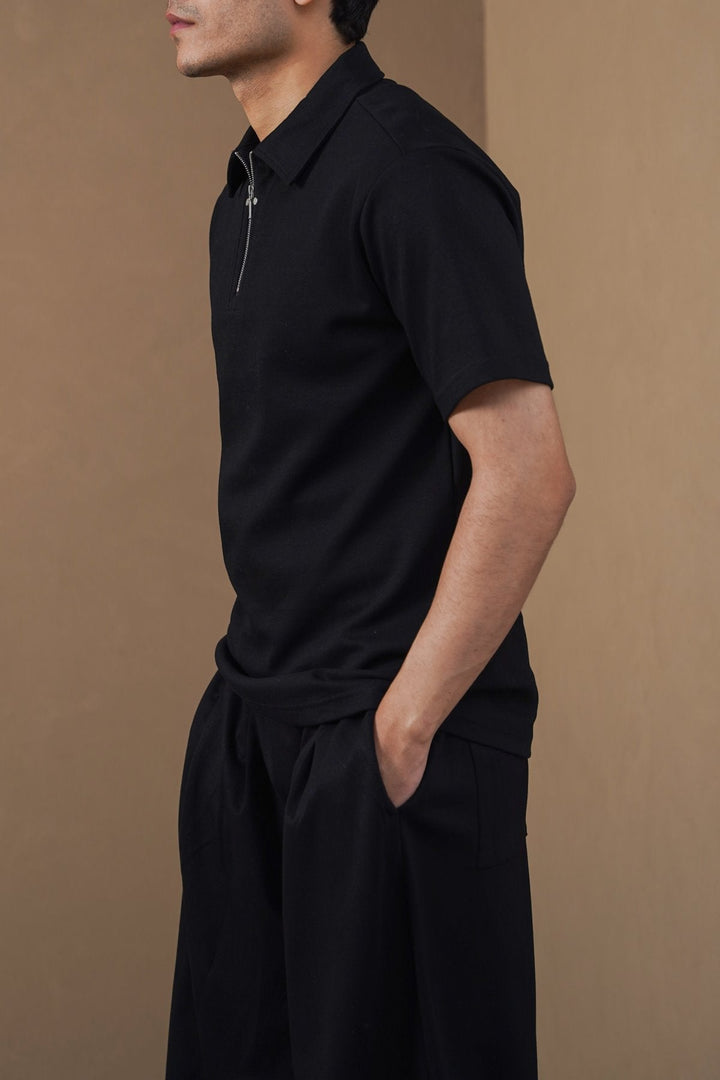 BLACK POLO SHIRT WITH ZIP