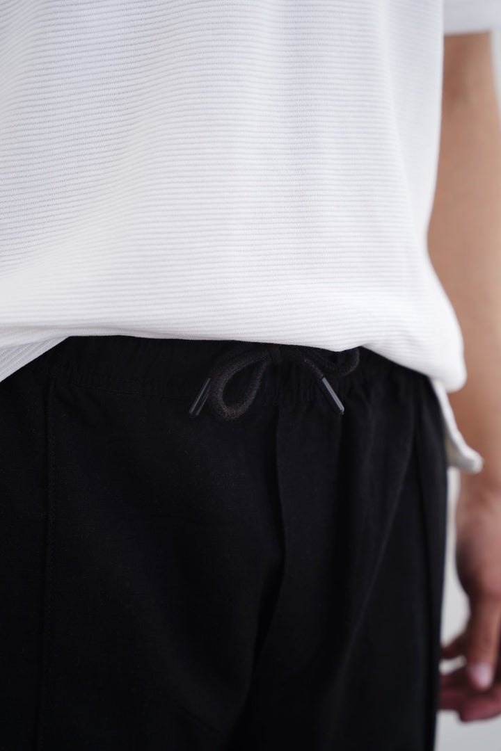 BLACK TAPERED PANTS