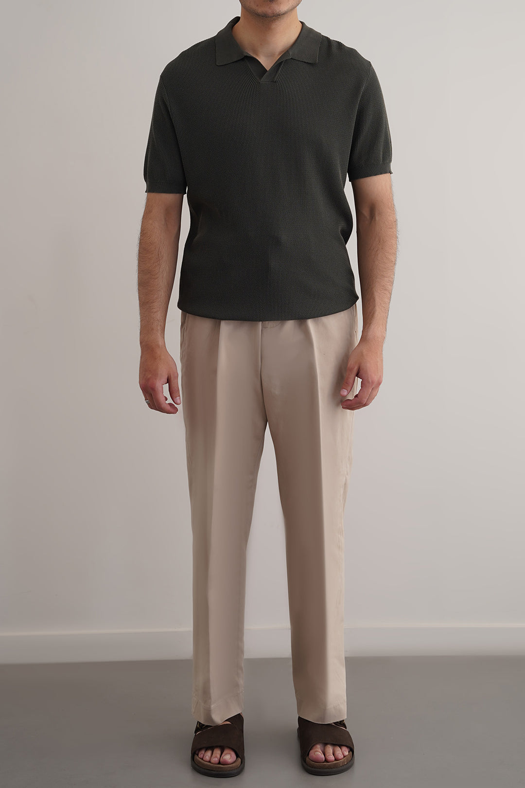 BEIGE PLEATED COTTON TROUSERS