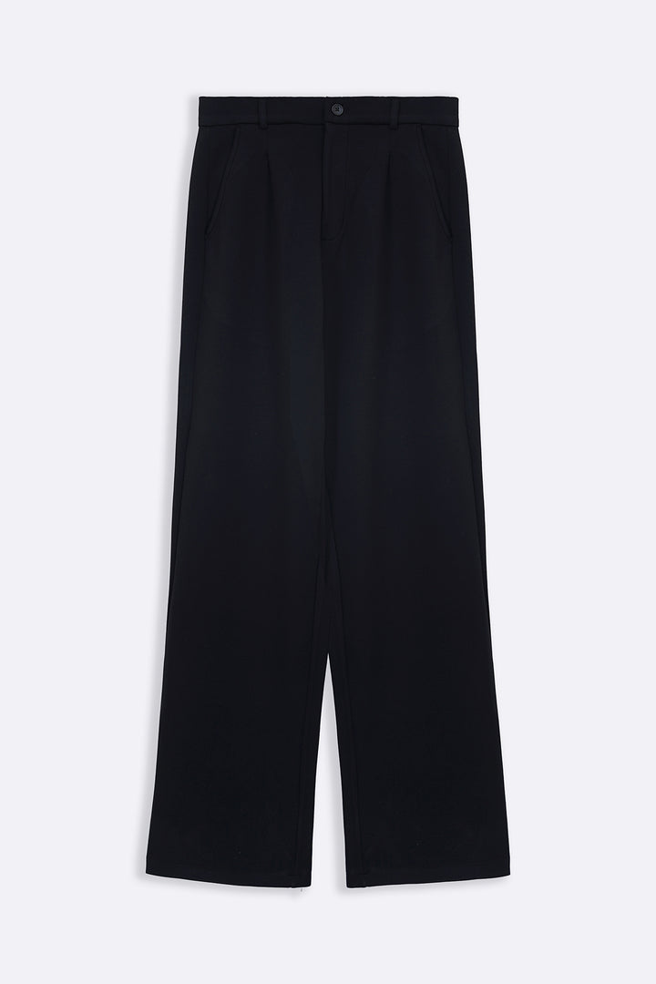BLACK SCUBA PLEATED TROUSERS